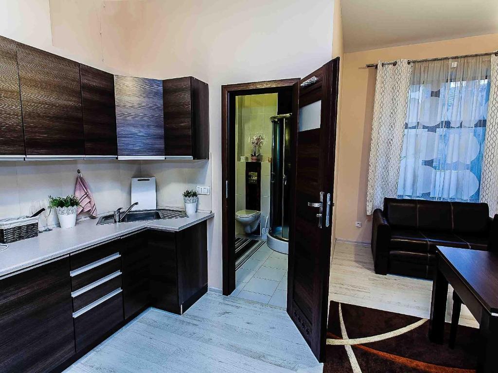 Apart-Lux Aparthotel Bytom Quarto foto