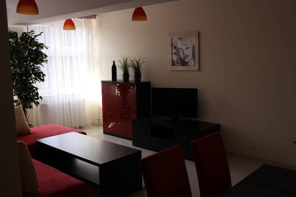 Apart-Lux Aparthotel Bytom Exterior foto